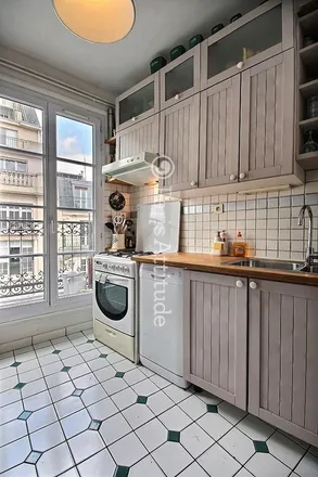Image 8 - 12 Rue Beaurepaire, 75010 Paris, France - Apartment for rent