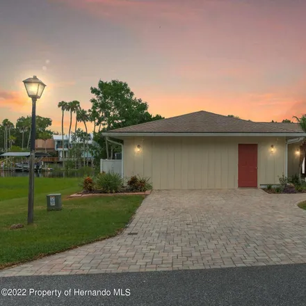 Buy this 3 bed house on 5317 South Riverside Drive in Citrus County, FL 34448
