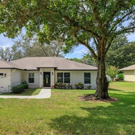 Buy this 3 bed house on 2294 Lakeview Avenue in Clermont, FL 34711