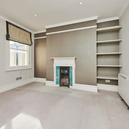 Image 3 - Leith Mansions, Grantully Road, London, W9 1LW, United Kingdom - Apartment for rent