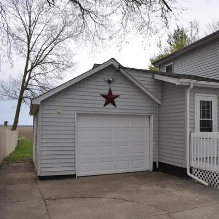 Buy this 4 bed house on 4036 Wesley Freebairn Road in Harding, LaSalle County