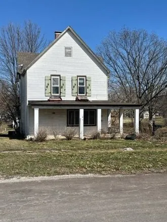 Buy this 3 bed house on 124 West Chicago Avenue in Marceline, MO 64658