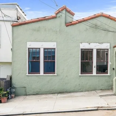 Buy this 3 bed house on 35 Sussex Street in San Francisco, CA 94112