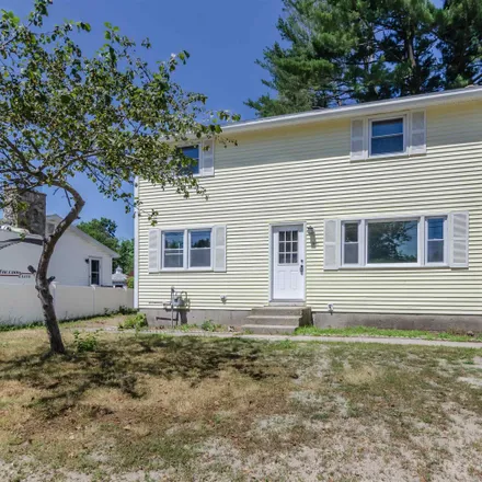 Buy this 4 bed house on 9 1/2 Wellman Avenue in Nashua, NH 03064