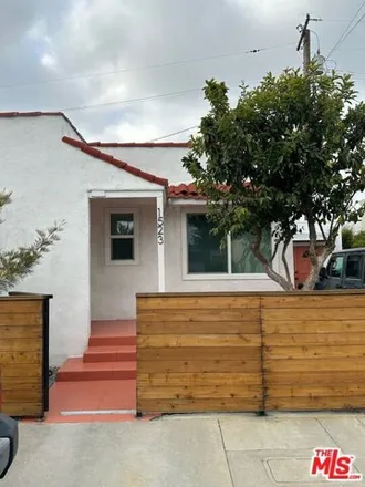Rent this 1 bed house on 1551 East 16th Street in Long Beach, CA 90813