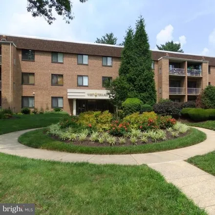 Image 1 - Oakhill Apartments (East Terrace), Oakwood Drive, Hollow Woods, Lower Merion Township, PA 19072, USA - Condo for rent