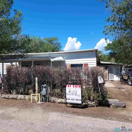 Image 2 - 1268 Young Street, Raton, NM 87740, USA - House for sale