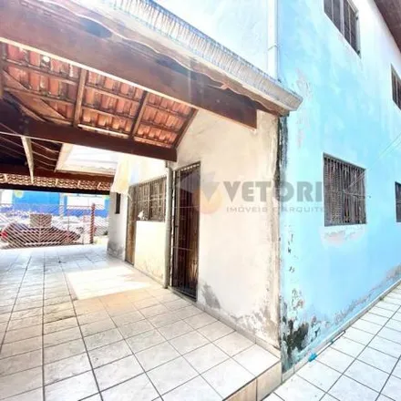 Rent this 4 bed house on Rua Engenheiro João Fonseca in Sumaré, Caraguatatuba - SP