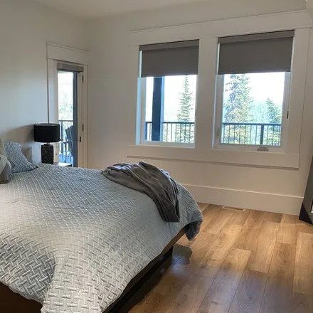 Rent this 7 bed house on Vernon in BC V1B 3Y9, Canada