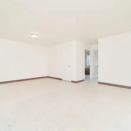 Rent this 3 bed apartment on 2464 Hoffman Street in New York, NY 10458