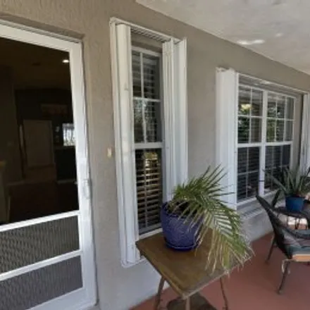 Buy this 3 bed apartment on 1911 South Palmetto Avenue