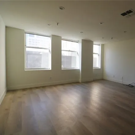 Image 7 - Premiere Towers, 621 South Spring Street, Los Angeles, CA 90014, USA - Apartment for rent