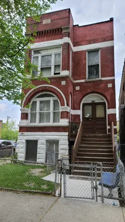 Buy this 6 bed duplex on 1822 South Spaulding Avenue in Chicago, IL 60623