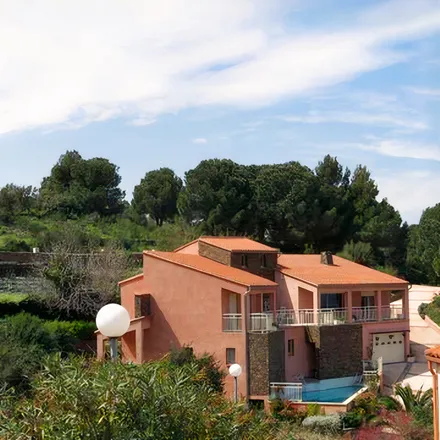 Rent this 2 bed apartment on 20 Route Impériale in 66190 Collioure, France