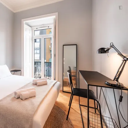 Rent this 19 bed room on Flor do Rego in Rua Filipe da Mata 67, 1600-069 Lisbon