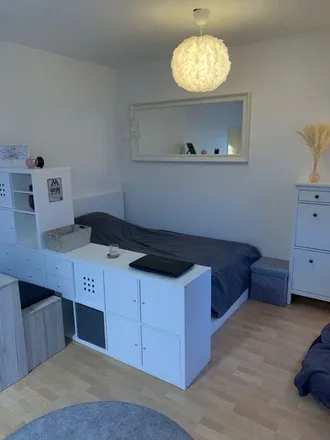 Rent this 2 bed apartment on Max-Ernst-Straße 1 in 50354 Hürth, Germany