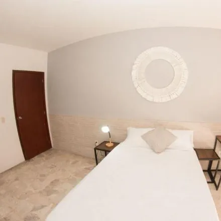 Buy this 14 bed house on Avenida Inglaterra in Moderna, 44160 Guadalajara