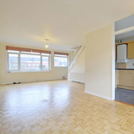 Rent this 2 bed apartment on Alanthus Close in London, SE12 8RE
