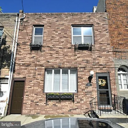 Image 2 - 2654 East Thompson Street, Philadelphia, PA 19125, USA - House for sale