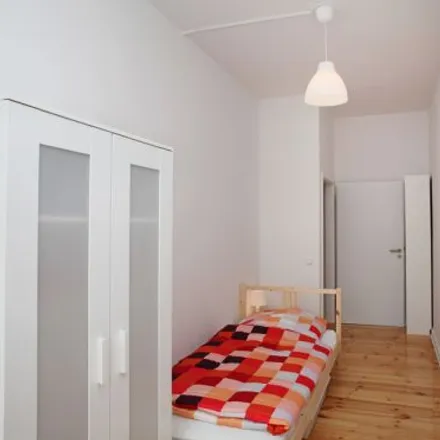 Rent this 5 bed room on Euronet in Revaler Straße, 10245 Berlin