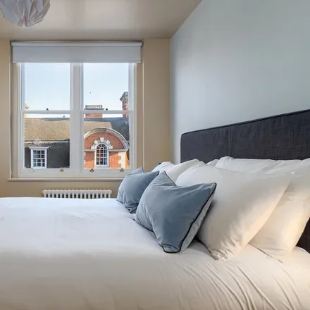 Rent this 1 bed apartment on London in WC1N 1BE, United Kingdom