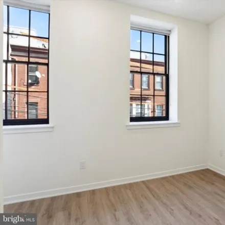 Image 5 - 1303 Buttonwood Street, Philadelphia, PA 19123, USA - Apartment for rent