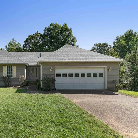 Buy this 3 bed house on 667 Old Pinson Road in Jackson, TN 38301