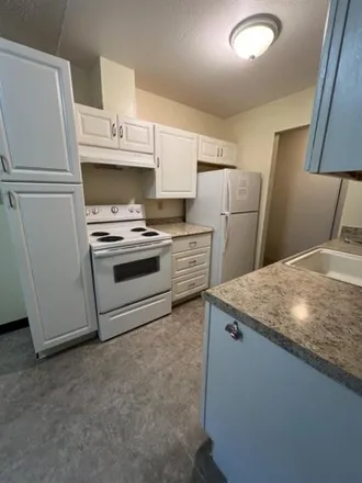 Buy this 2 bed condo on 480 Northbank Court in Stockton, CA 95207