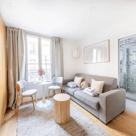Image 6 - 8 Rue Rennequin, 75017 Paris, France - Apartment for rent