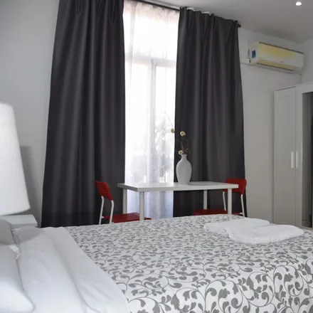 Image 4 - Gran Vía, 69, 28013 Madrid, Spain - Apartment for rent