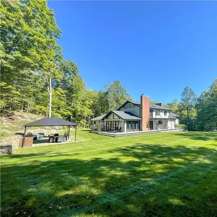 Image 6 - 133 Black Rock Turnpike, Five Points, Redding, CT 06896, USA - House for sale