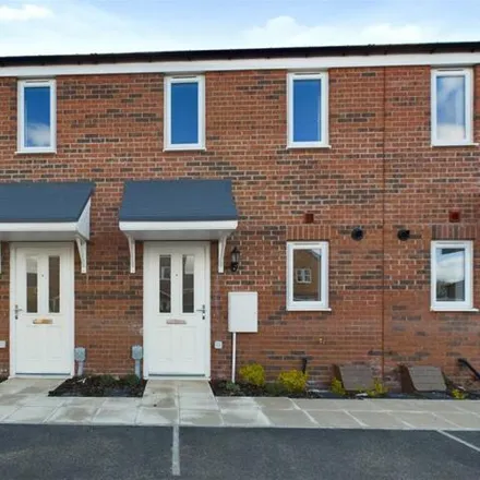 Rent this 2 bed townhouse on unnamed road in Doncaster, DN4 7FZ