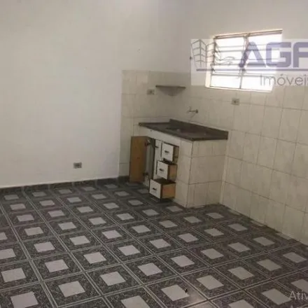 Rent this 1 bed house on Rua São Vicente in Centro, Diadema - SP