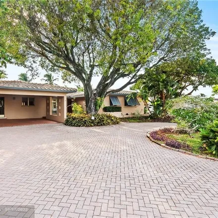 Image 2 - 2324 Northeast 17th Terrace, Middle River Manor, Wilton Manors, FL 33305, USA - House for sale