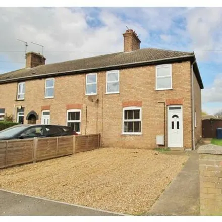 Buy this 3 bed house on Stonald Avenue in Whittlesey, PE7 1QZ
