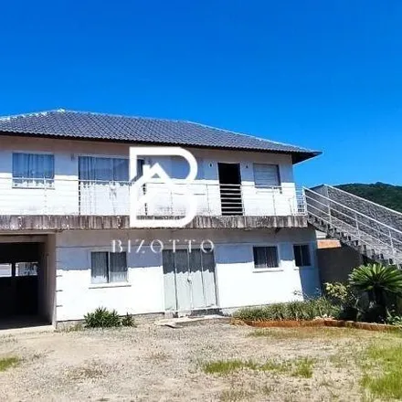 Buy this 6 bed house on Rua Dona Ivone in Praia de Fora, Palhoça - SC