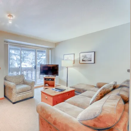 Image 9 - Whistler, BC V8E 1C3, Canada - House for rent