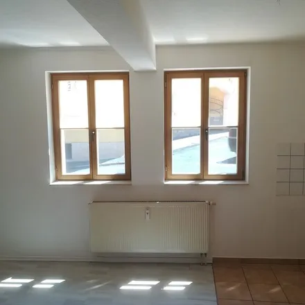 Rent this 2 bed apartment on Freimarkt 1 in 06268 Querfurt, Germany
