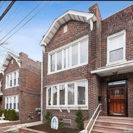 Image 1 - 88-40 81st Avenue, New York, NY 11385, USA - Duplex for sale