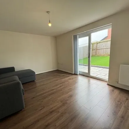 Rent this 3 bed apartment on Oswestry Street in Liverpool, L5 1UF