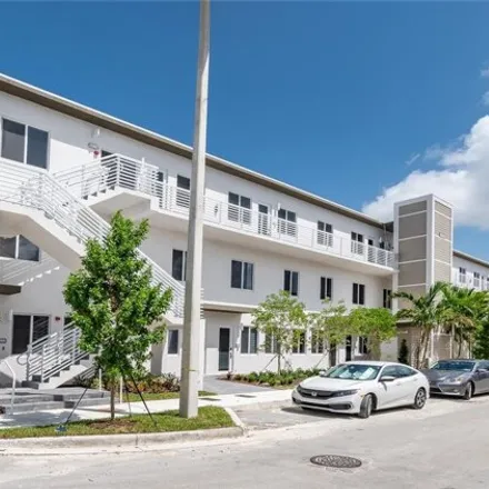 Rent this 3 bed condo on 6450 Northwest 103rd Passage in Doral, FL 33178