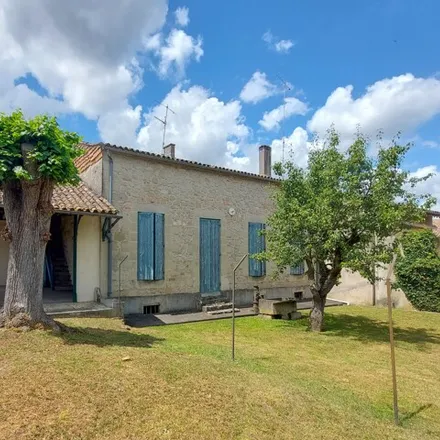 Image 1 - Crédit Agricole, Place de l'Hôtel de Ville, 47800 Miramont-de-Guyenne, France - House for sale