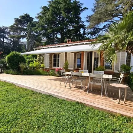 Buy this 2 bed house on 7 Avenue des Pins Parasols in 06150 Cannes, France