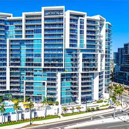 Image 1 - The Vue Condominiums, 1 Tamiami Trail, Sarasota, FL 34236, USA - Condo for rent