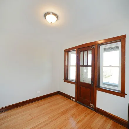 Image 4 - 4101 West Barry Avenue, Chicago, IL 60641, USA - Apartment for rent