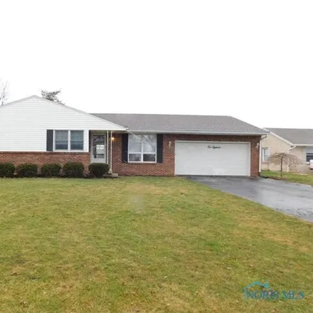Buy this 3 bed house on 210 St Thomas Drive in Fremont, OH 43420