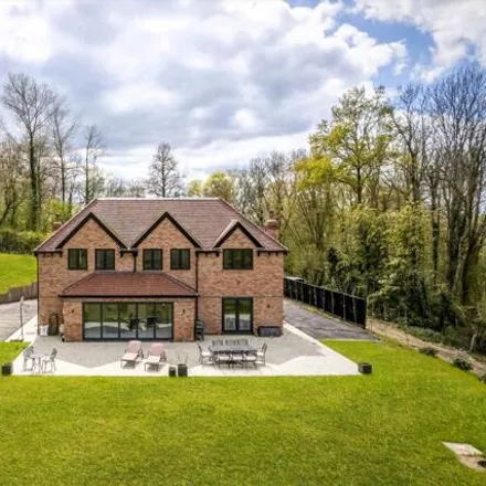 Image 1 - Lower Holywich Lodge Farm, Colestock Road, Tunbridge Wells, TN3 9UA, United Kingdom - House for sale