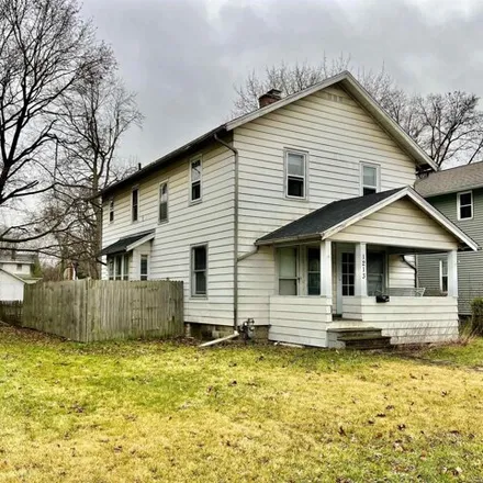 Buy this 5 bed house on 1269 West Lexington Avenue in Elkhart, IN 46514