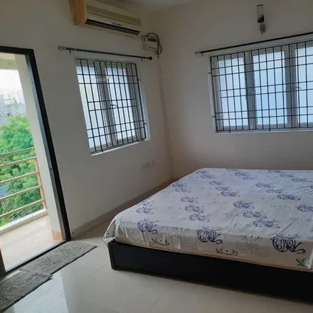 Rent this 3 bed apartment on unnamed road in Zone 15 Sholinganallur, - 600096