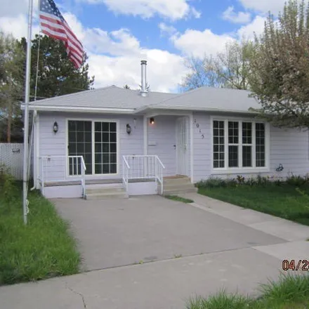 Buy this 3 bed house on 1047 Alandale Street in Klamath Falls, OR 97603